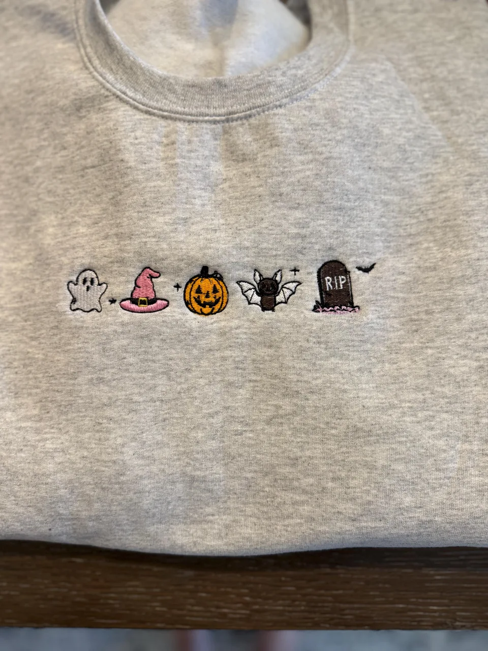 Halloween minis sweatshirt — detail 2